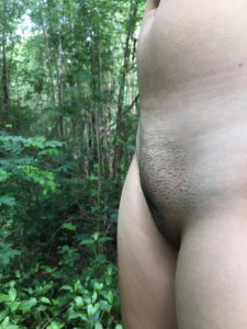 สาวออฟฟิตชอบไปโชว์หีเปลือยกายเอ้าท์ดอร์ในป่า